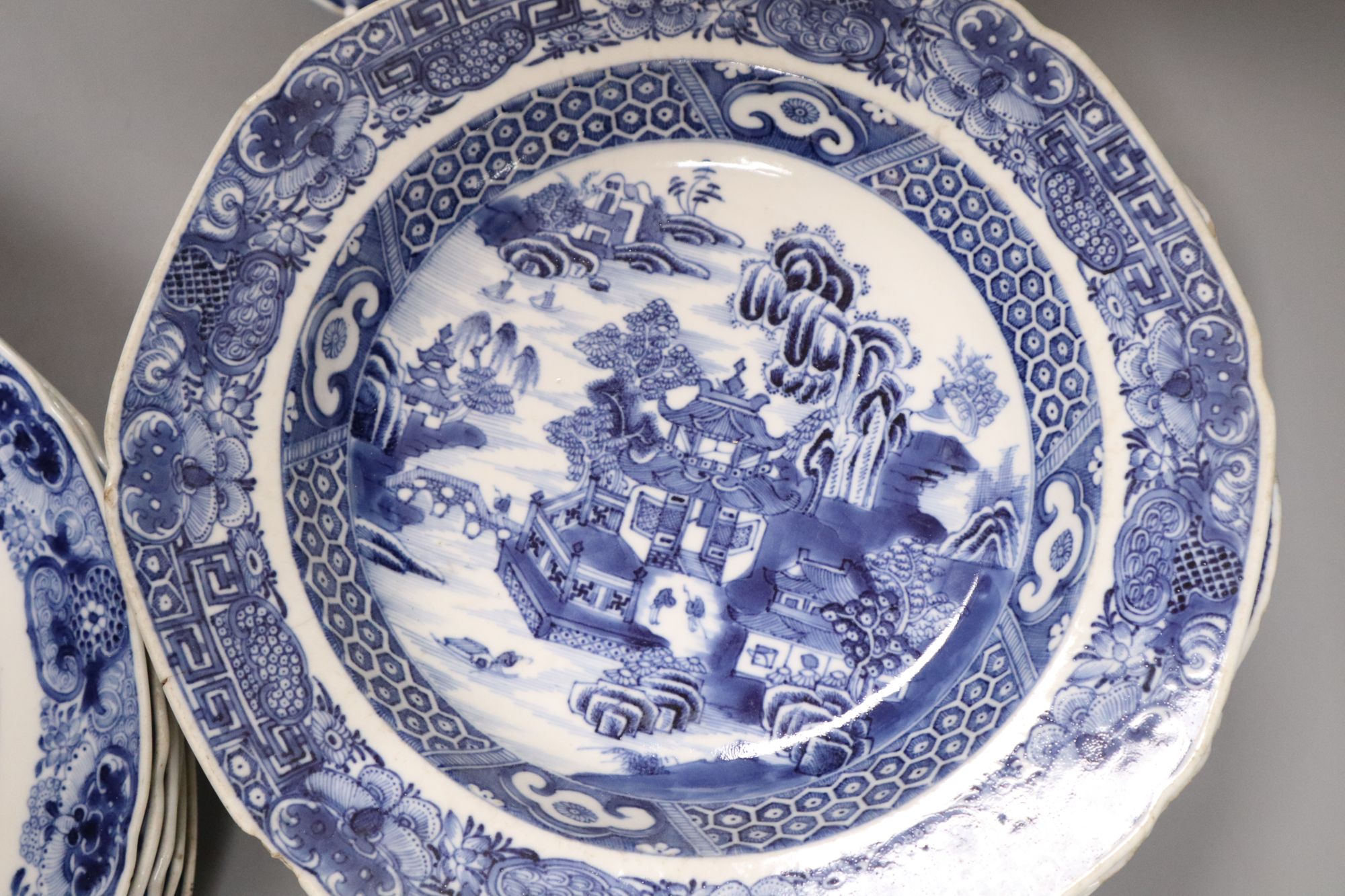 A collection of Chinese blue and white plates, Qianlong period, Fitzhugh borders (13)